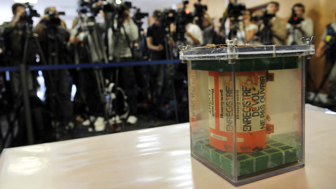 Black box recording of deadly RioParis flight to be played in court